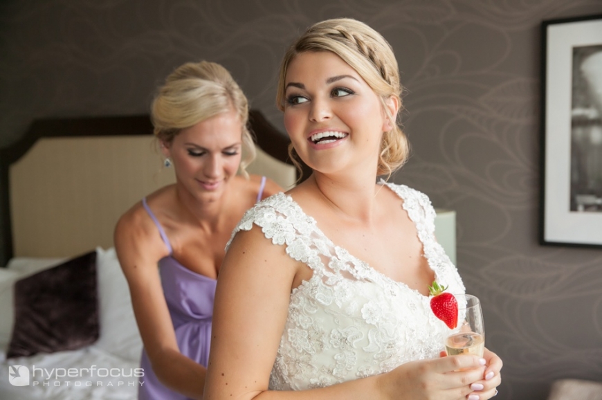 grouse_mountain_wedding_north_vancouver_pinnacle_hotel_05