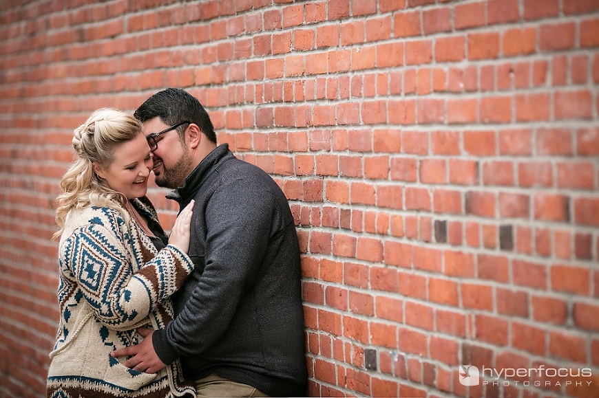 vancouver_engagement_photography_yaletown_roundhouse_05