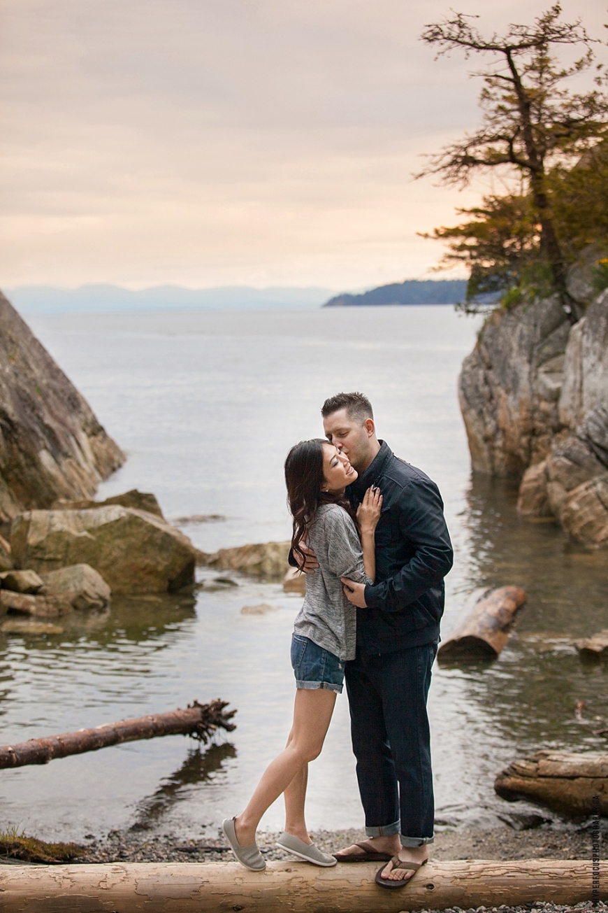whytecliff park engagement photos