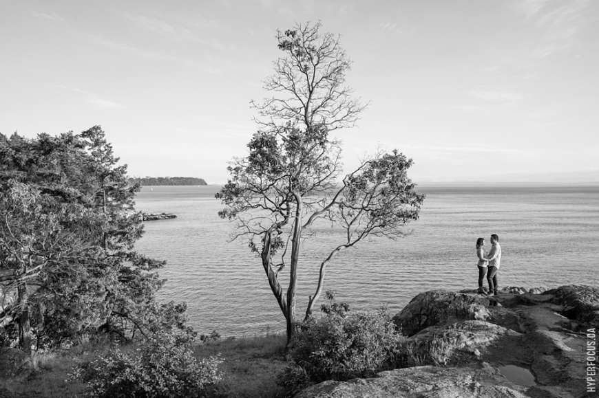 vancouver-engagement-photos-lighthouse-park