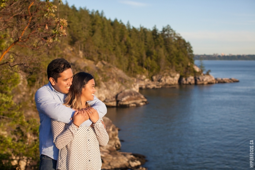 vancouver-engagement-photos-lighthouse-park