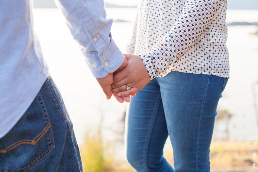 vancouver-engagement-photos-lighthouse-park