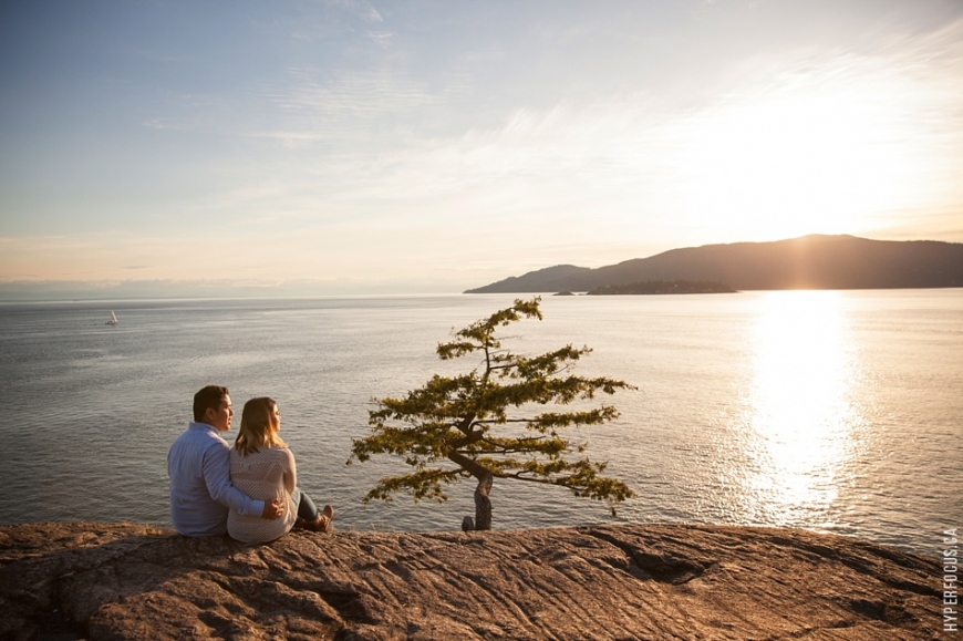 vancouver-engagement-photos-lighthouse-park